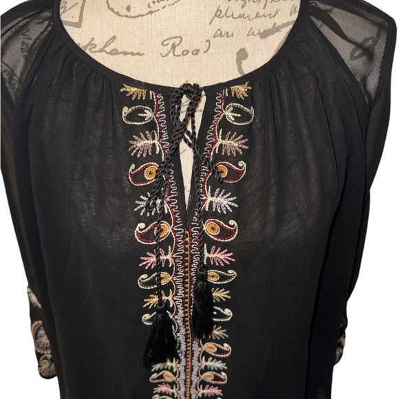 V Cristina Top - Picture 2 of 5